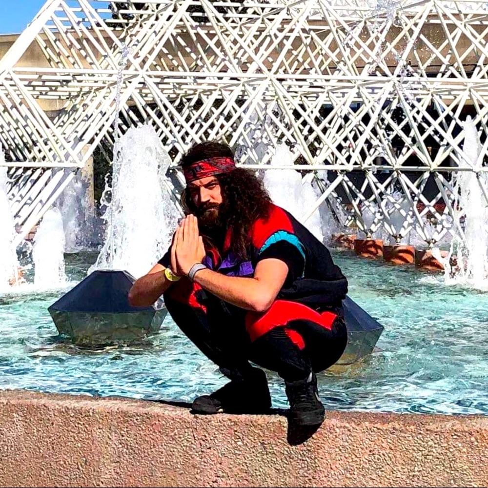 Meet your Posher, Posh